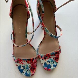 Kelly & Katie Floral Women's Sandals - Multicolor